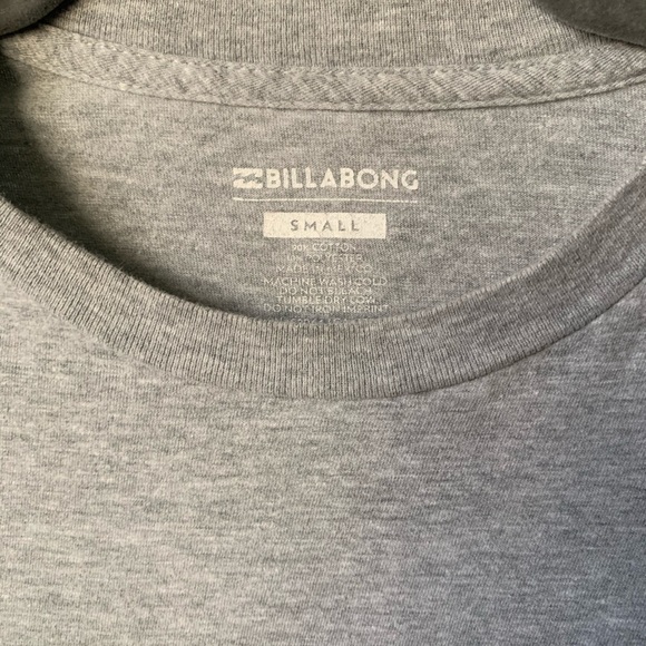 Billabong T-Shirt - Picture 2 of 2